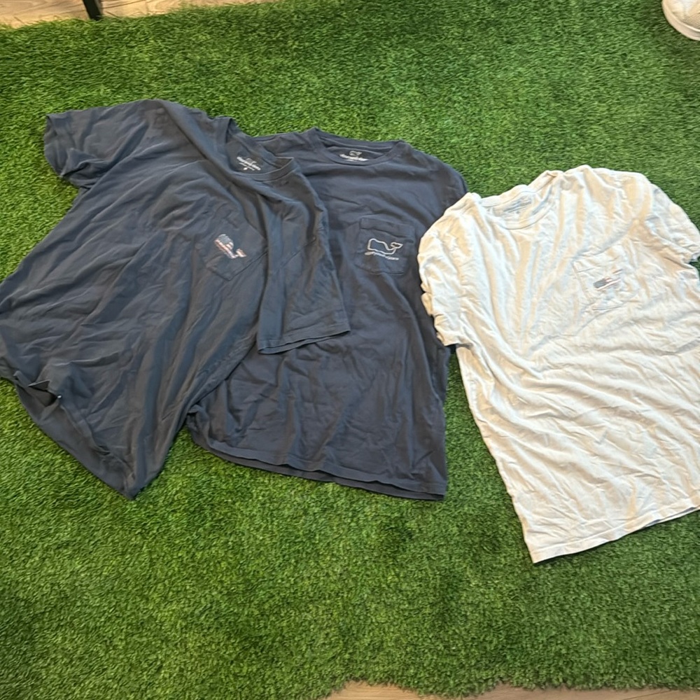 Men’s Medium Vineyard Vines T-shirt Bundle
